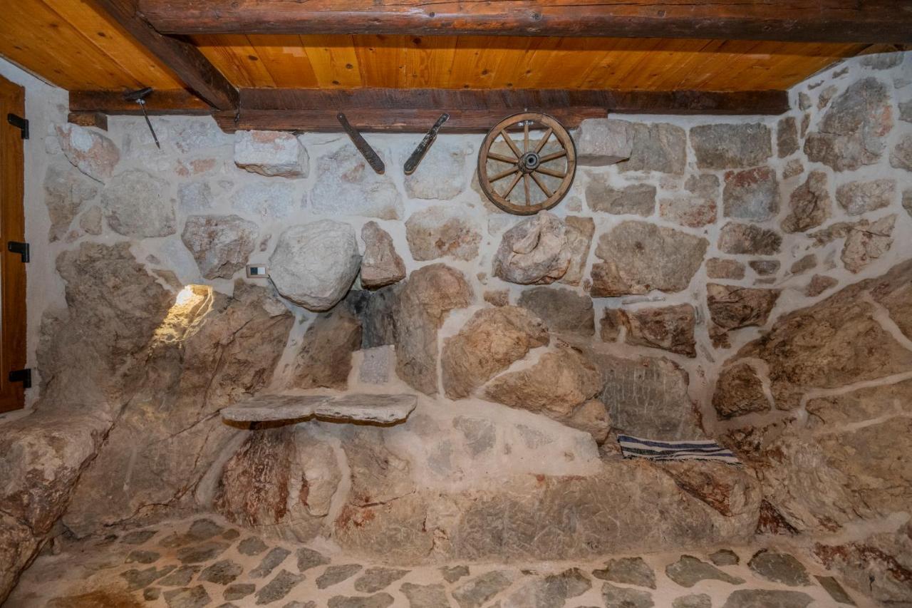 Villa The Old Stable 1861 à Imotski Extérieur photo