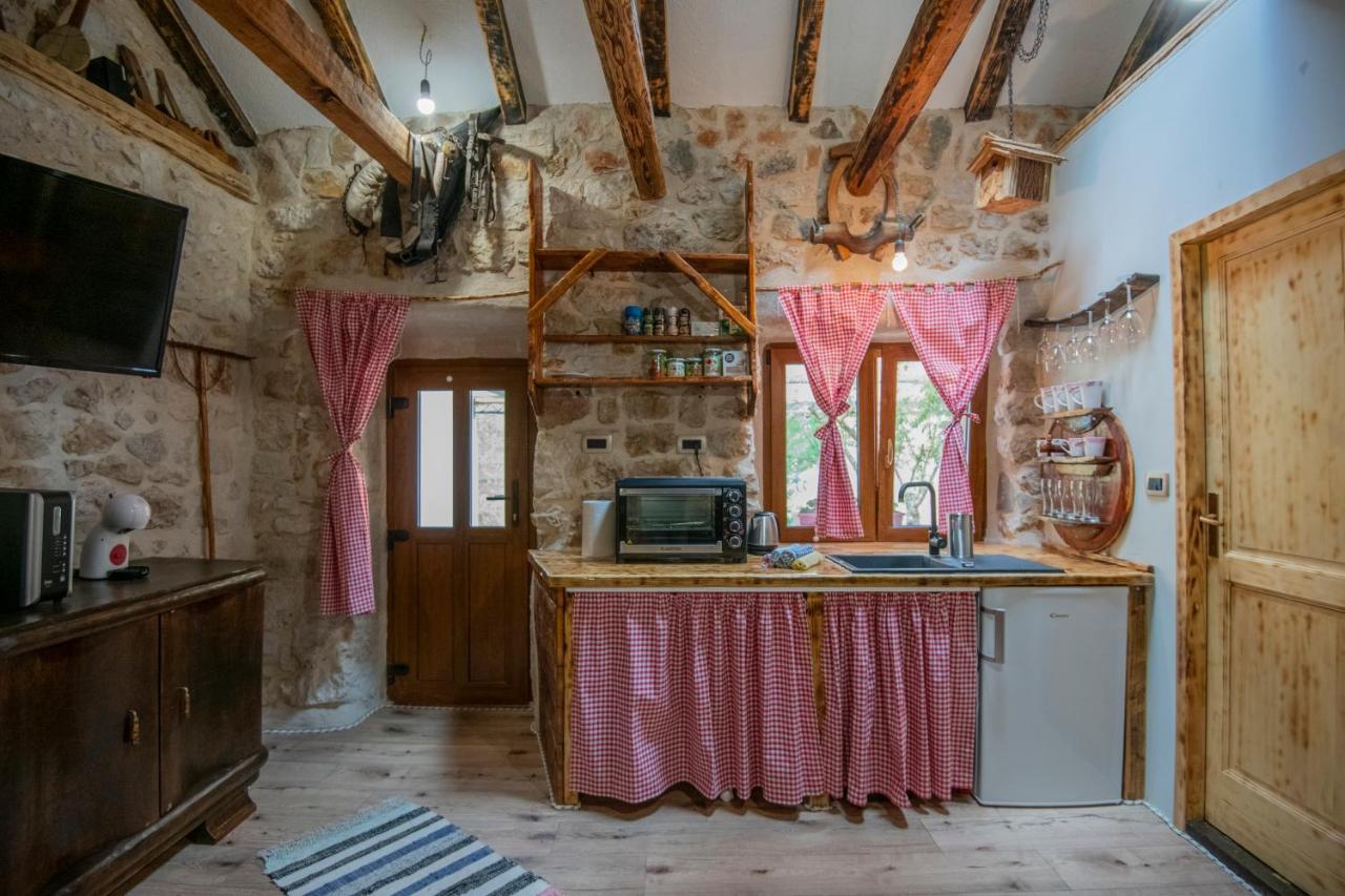Villa The Old Stable 1861 à Imotski Extérieur photo